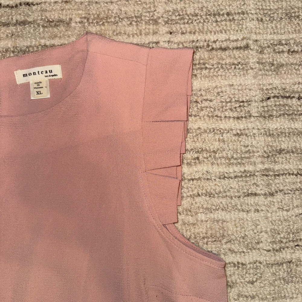Excellent Condition Cap Ruffle Sleeve Key Hole Back Top Womens XL - Picture 3 of 5